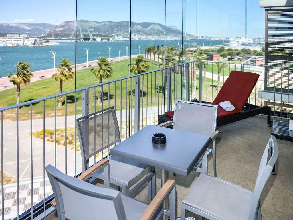 Hotel Mercure Toulon La Seyne-Sur-Mer Bagian luar foto