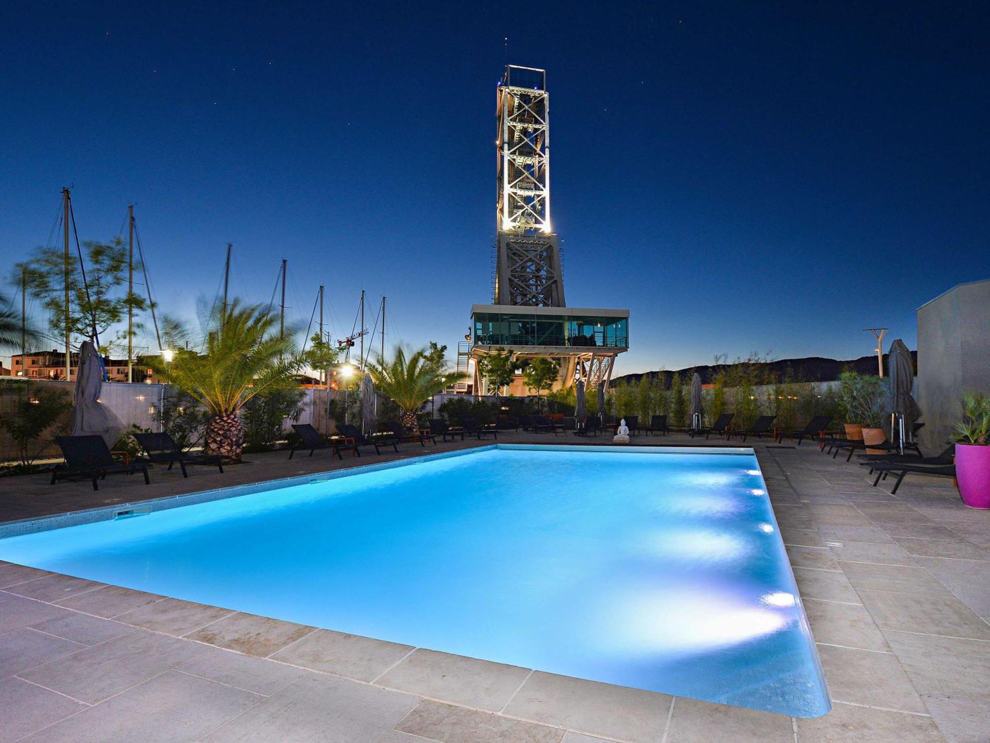 Hotel Mercure Toulon La Seyne-Sur-Mer Bagian luar foto