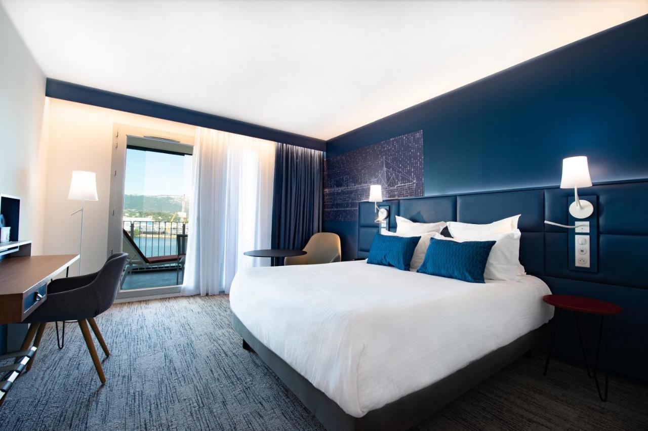 Hotel Mercure Toulon La Seyne-Sur-Mer Bagian luar foto