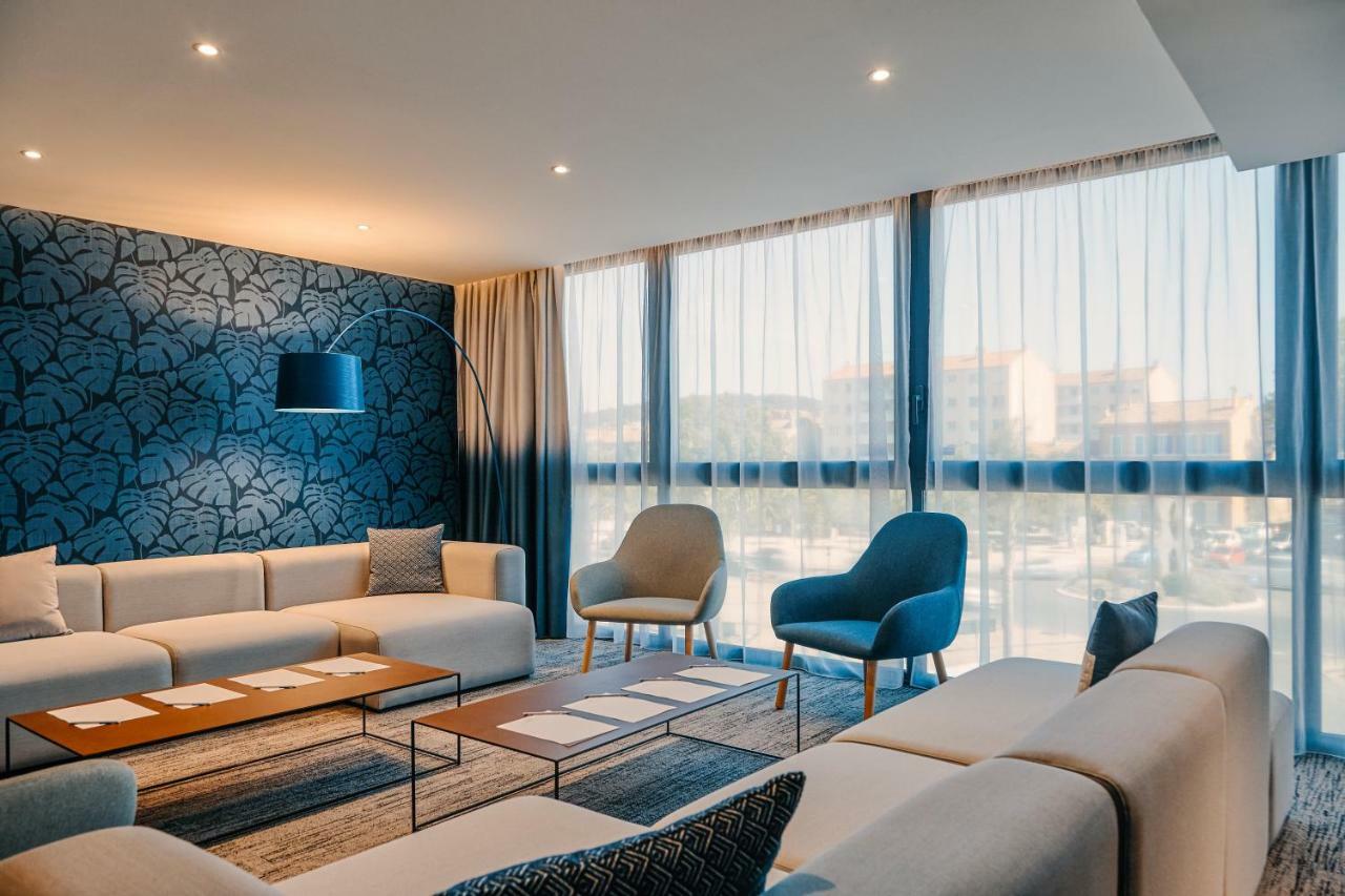 Hotel Mercure Toulon La Seyne-Sur-Mer Bagian luar foto