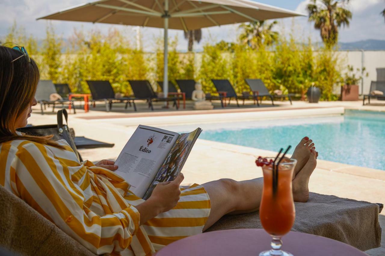 Hotel Mercure Toulon La Seyne-Sur-Mer Bagian luar foto
