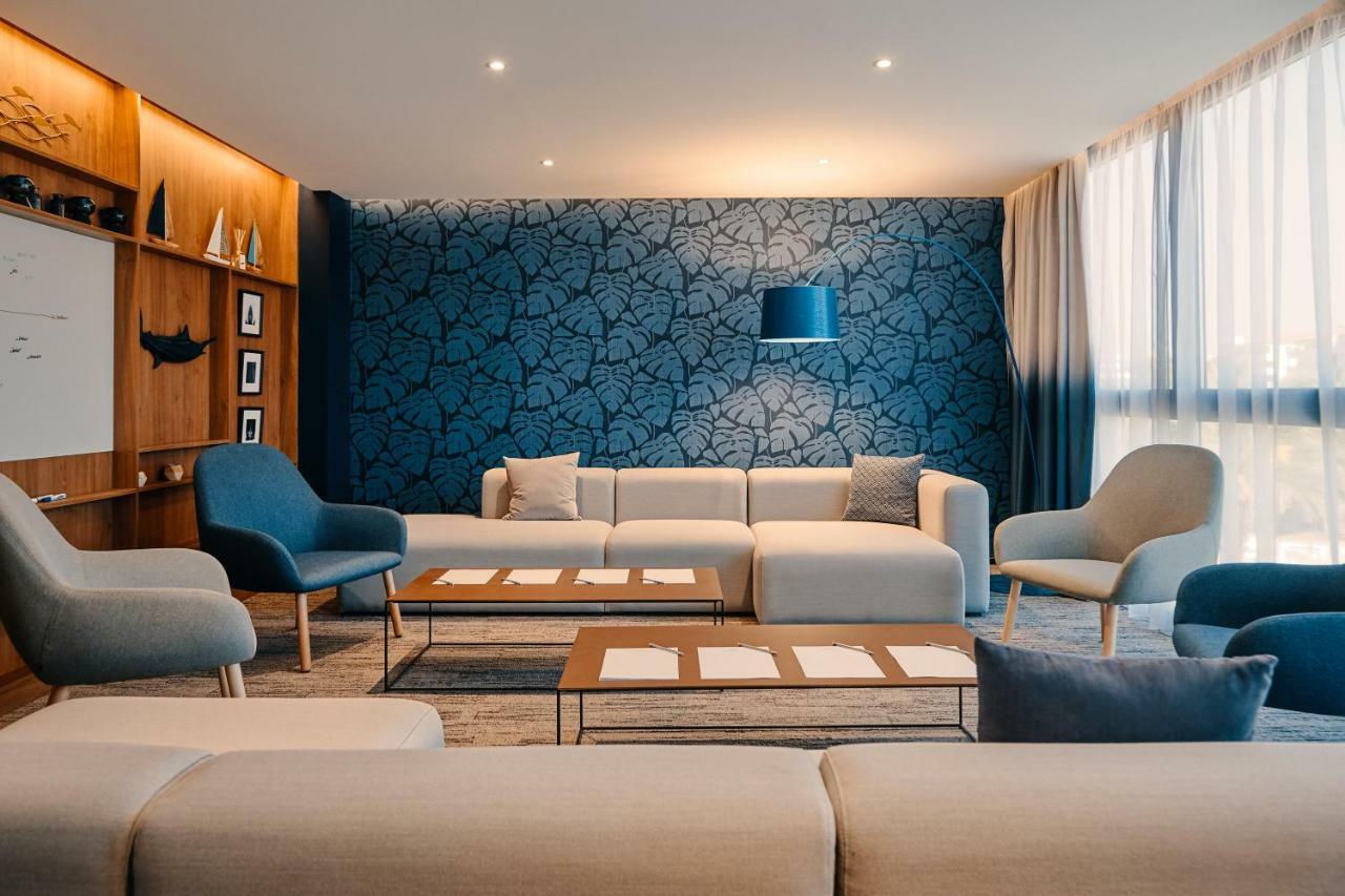 Hotel Mercure Toulon La Seyne-Sur-Mer Bagian luar foto